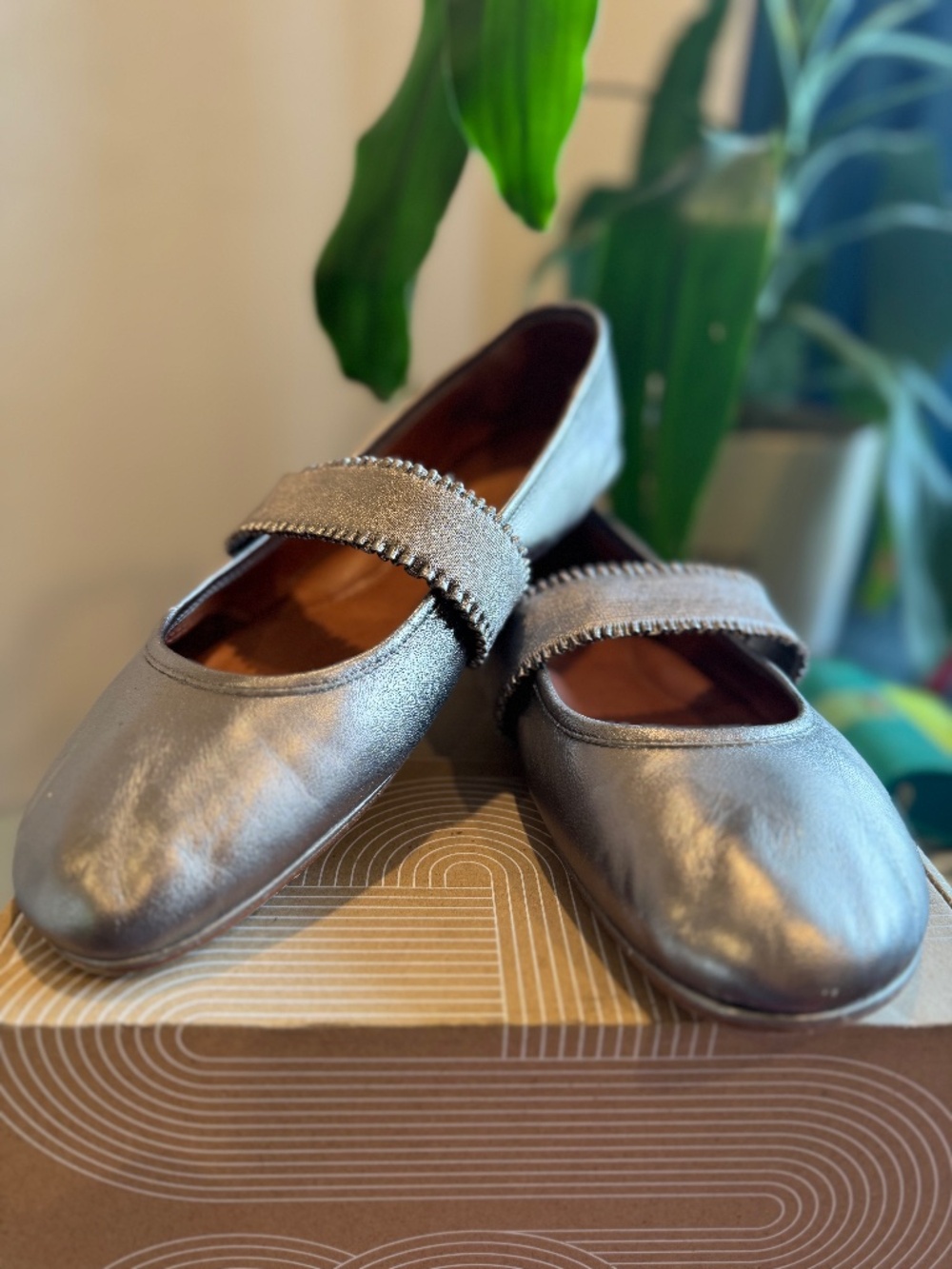 Gentle Souls Metallic Mary Jane Flats ✨ | Size 12M | Comfort + Chic